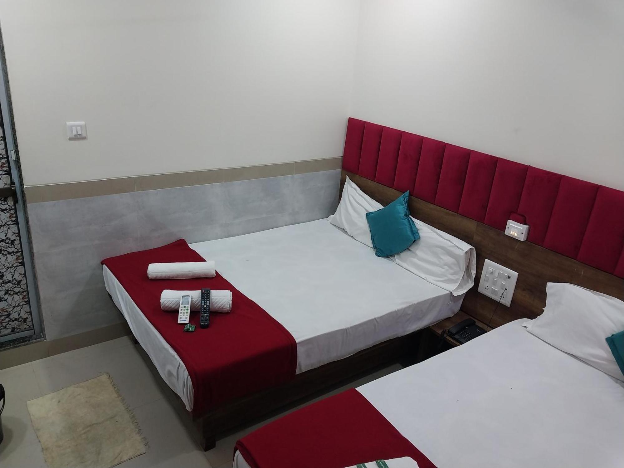 Hotel New Balaji Residency Mumbai Luaran gambar