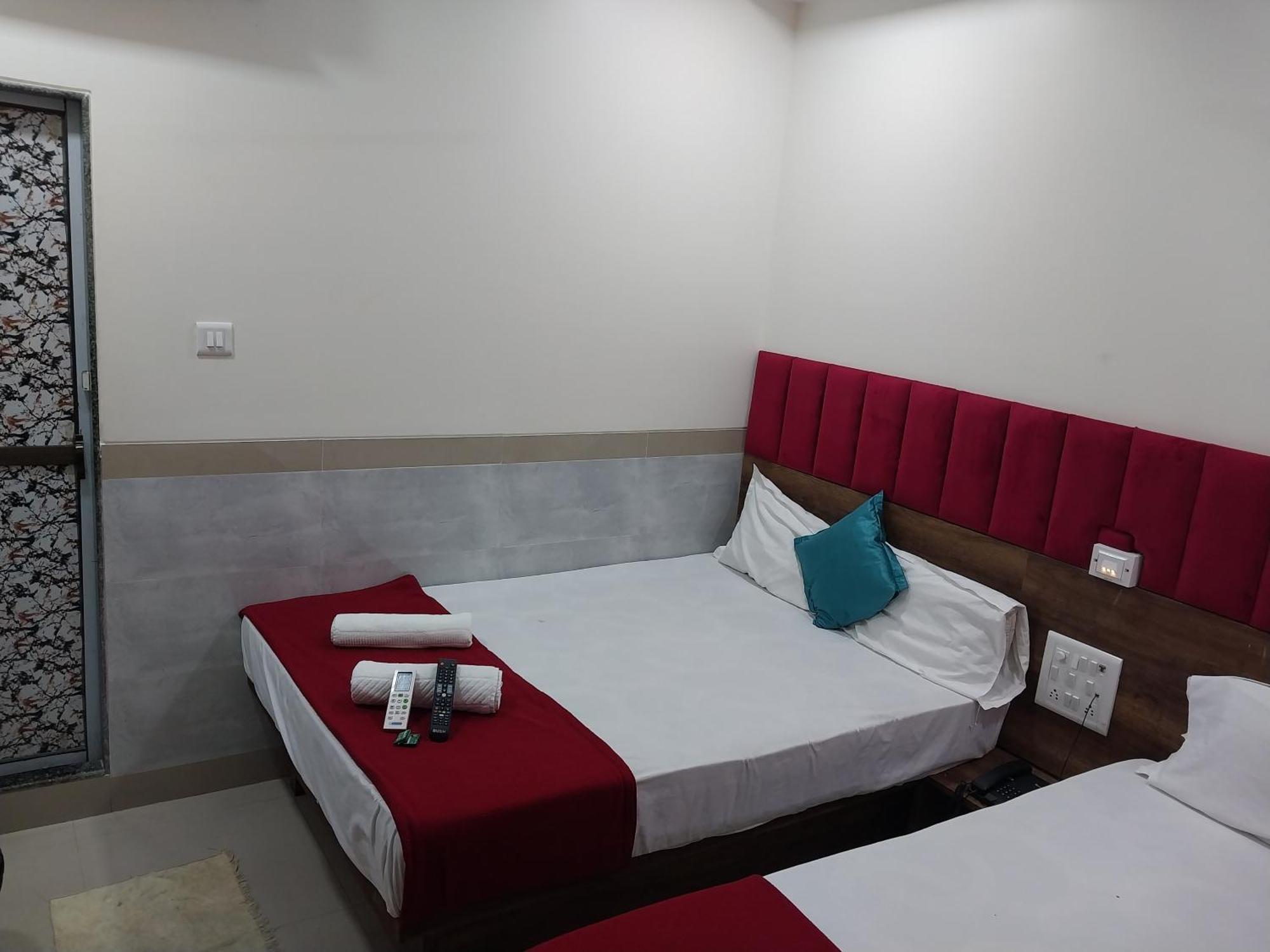 Hotel New Balaji Residency Mumbai Luaran gambar